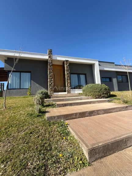 Casa en Venta en Maipu, Mendoza