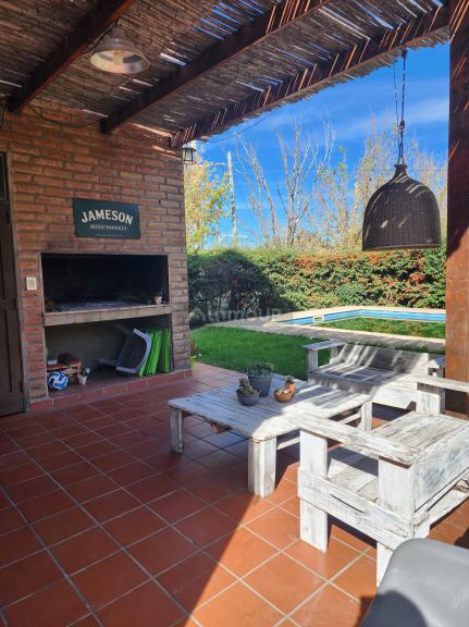 Casa en Venta en Juana Koslay, San Luis