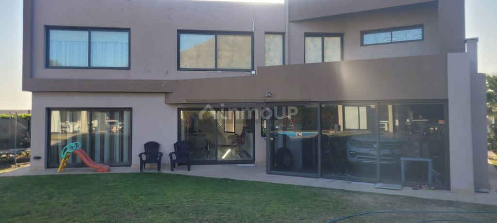 Casa en Venta en Juan Martín de Pueyrredón, San Luis