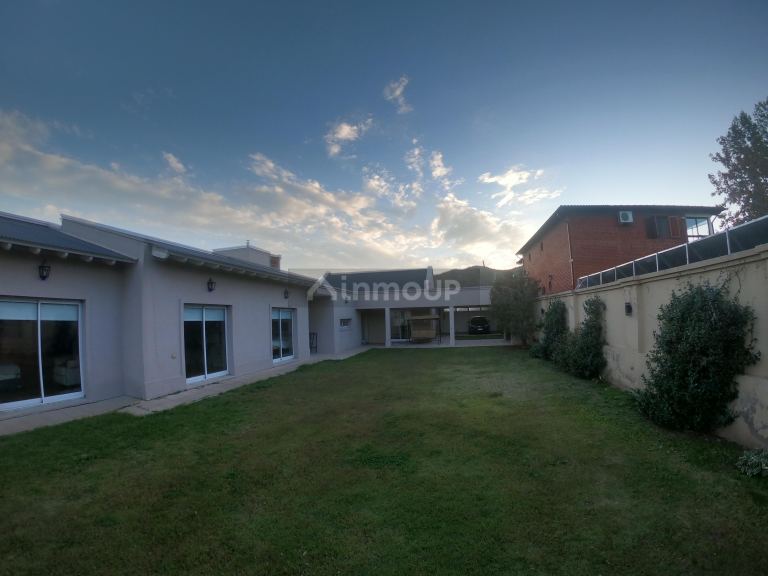 Casa en Venta en Juana Koslay, San Luis