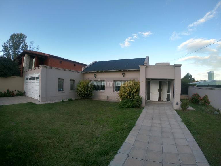 Casa en Venta en Juana Koslay, San Luis