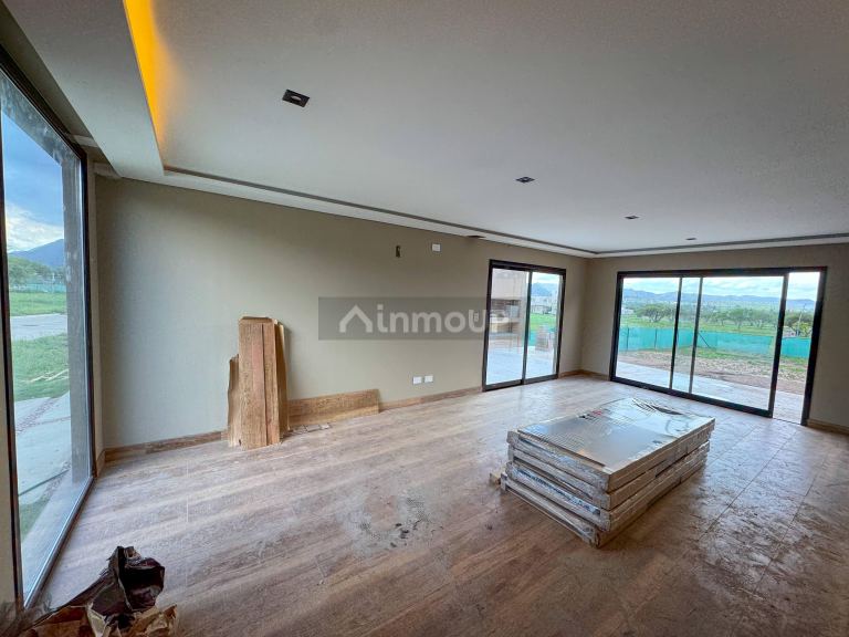 Casa en Venta en Juan Martín de Pueyrredón, San Luis