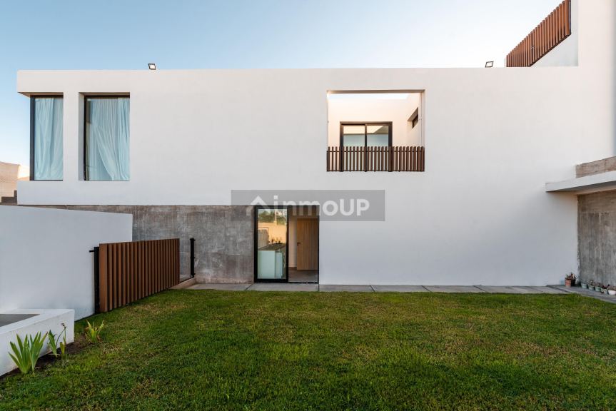 Casa en Venta en Juana Koslay, San Luis