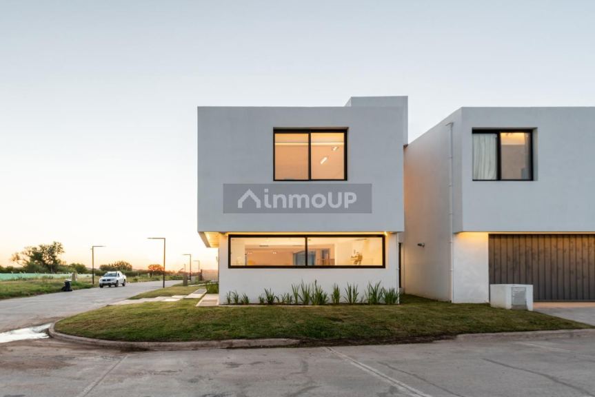 Casa en Venta en Juana Koslay, San Luis