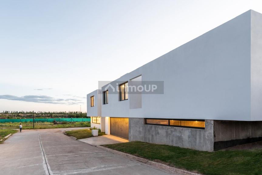Casa en Venta en Juana Koslay, San Luis