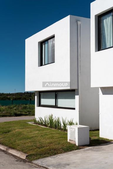 Casa en Venta en Juana Koslay, San Luis