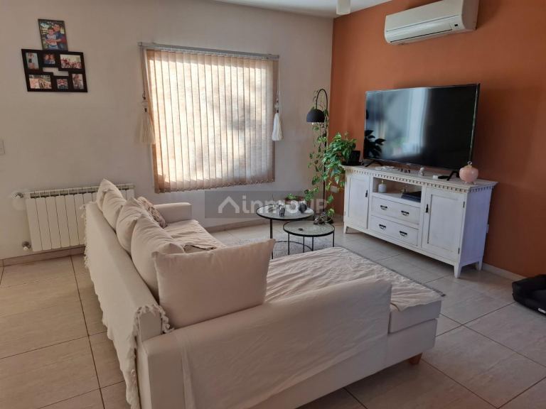 Casa en Venta en Juana Koslay, San Luis
