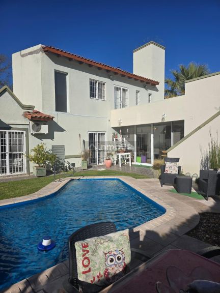 Casa en Venta en Juana Koslay, San Luis