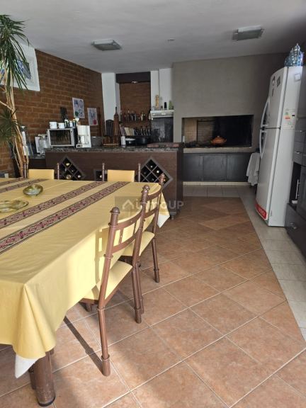 Casa en Venta en Juana Koslay, San Luis