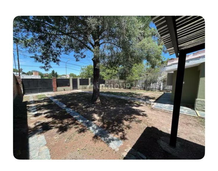 Casa en Venta en Juana Koslay, San Luis