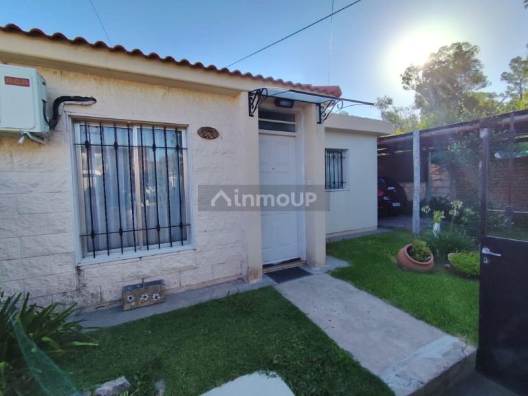 Casa en Venta en Juana Koslay, San Luis