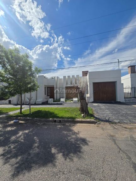 Juan Martín de Pueyrredón BARRIO CERROS AZULES, CALLE JOSE HERNANDEZ ENTRE LEANDRO N ALEM Y VICTOR TULA