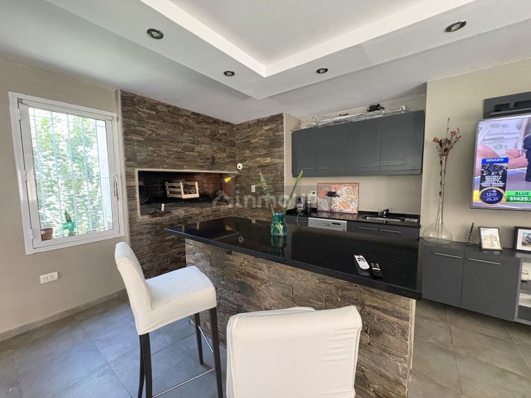 Casa en Venta en Juana Koslay, San Luis - USD 450.000 | Inmoup - 11