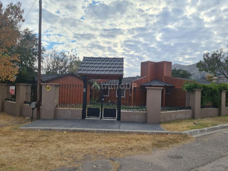 Casa en Venta en Juana Koslay, San Luis