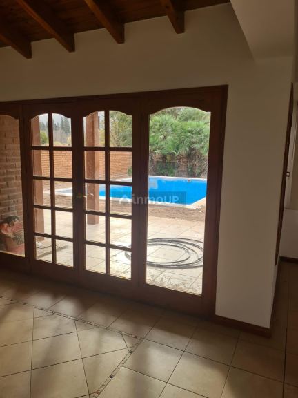 Casa en Venta en Juana Koslay, San Luis