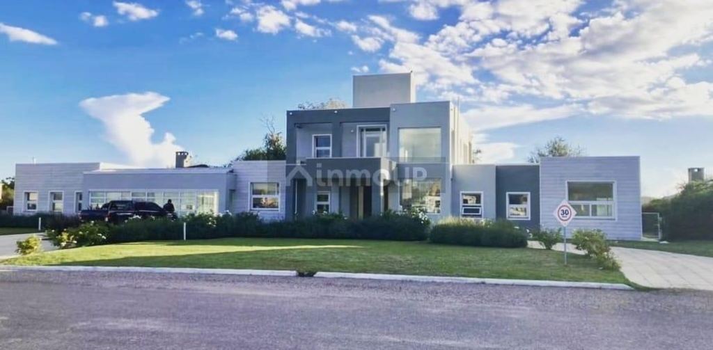 Casa en Venta en Juana Koslay, San Luis