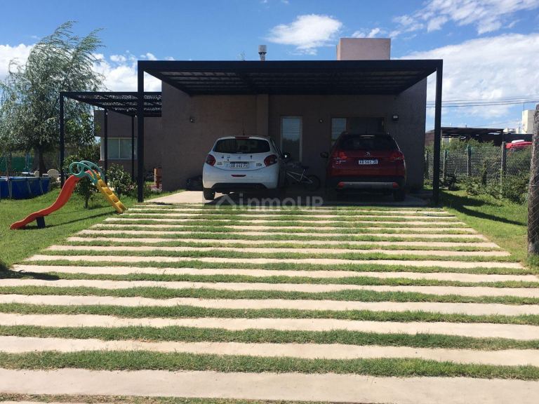 Casa en Venta en Juana Koslay, San Luis
