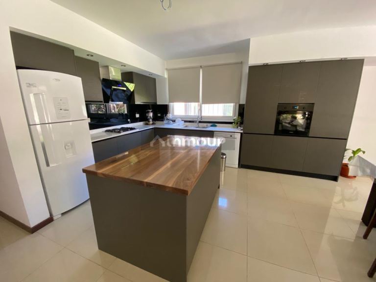 Casa en Venta en Juana Koslay, San Luis