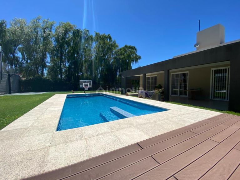Casa en Venta en Juana Koslay, San Luis