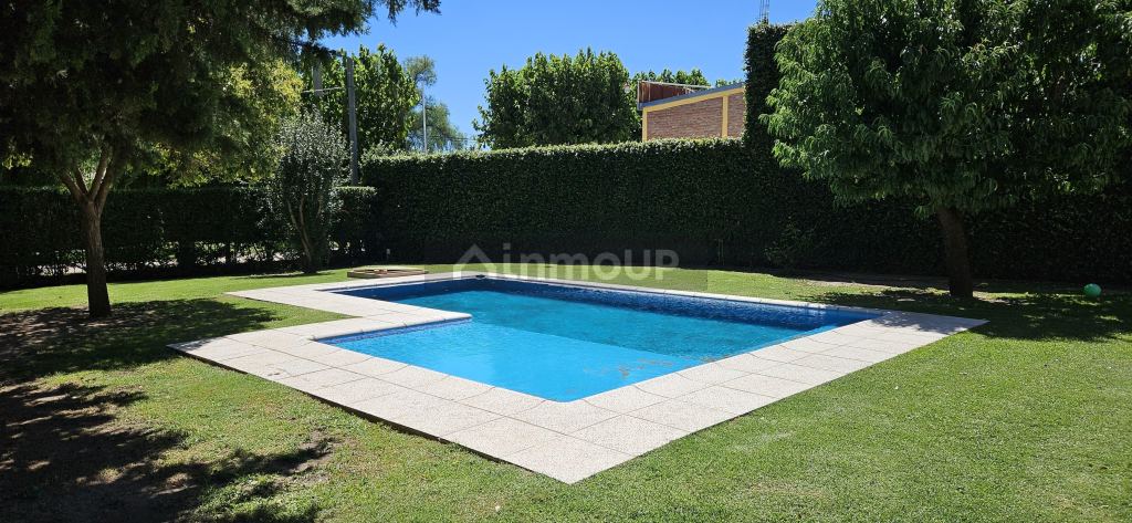 Casa en Venta en Juana Koslay, San Luis