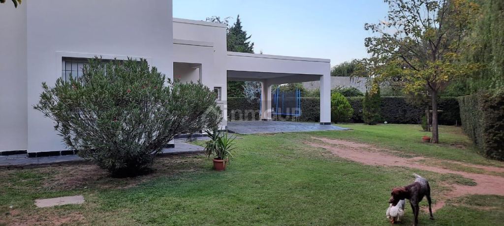 Casa en Venta en Juana Koslay, San Luis
