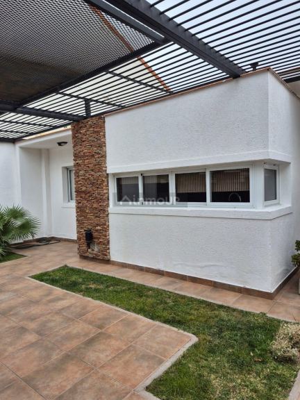 Casa en Alquiler en Capital, Mendoza