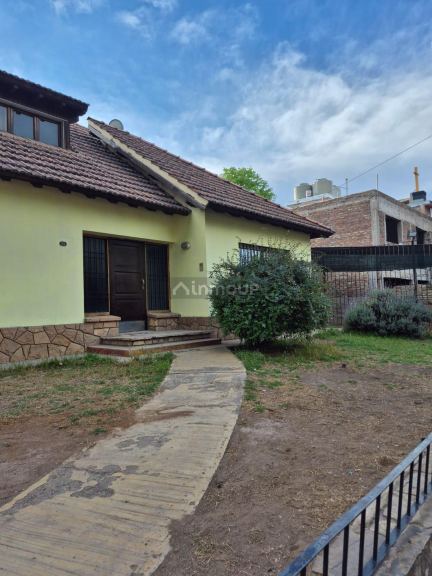 Casa en Alquiler en Godoy Cruz, Mendoza