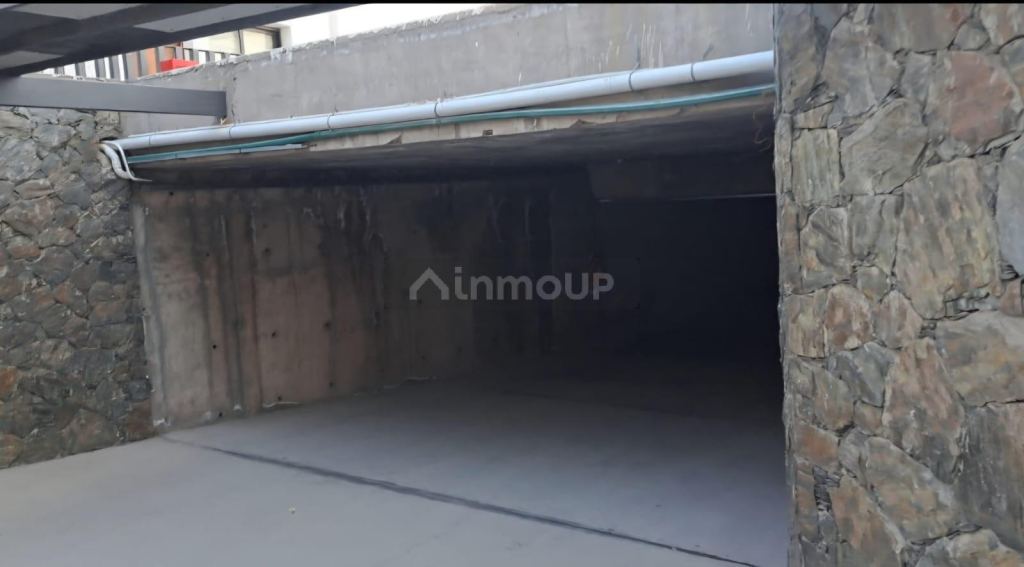 Cochera en Venta en Lujan de Cuyo, Mendoza