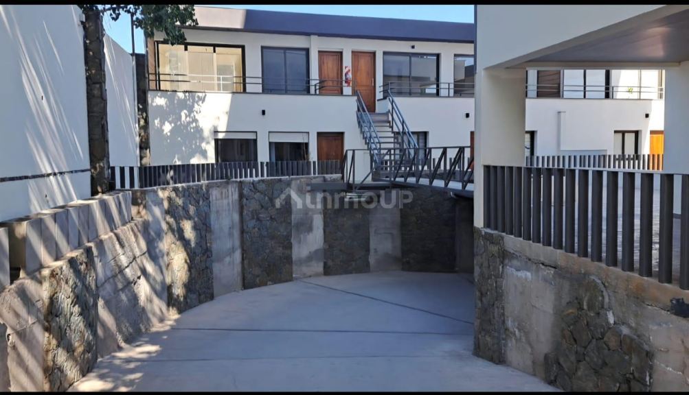 Cochera en Venta en Lujan de Cuyo, Mendoza