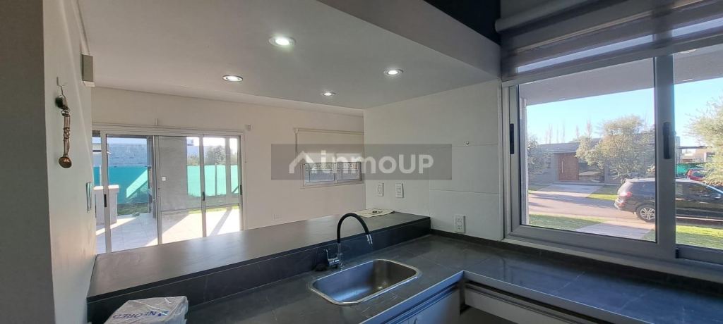 Casa en Alquiler en Maipu, Mendoza