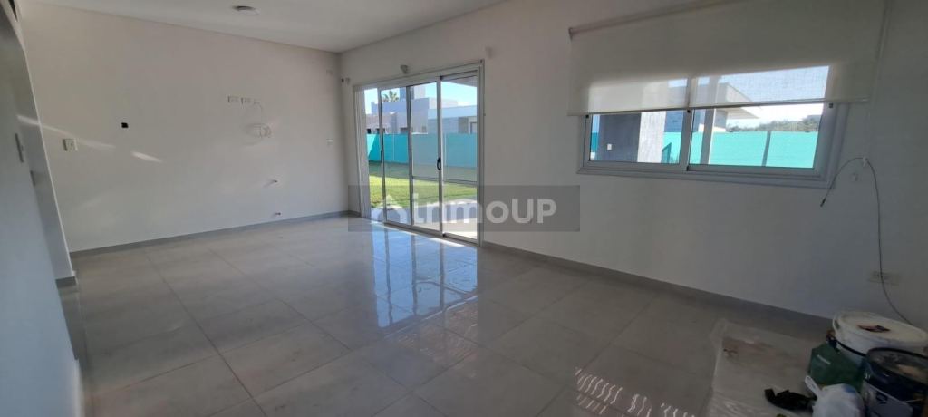 Casa en Alquiler en Maipu, Mendoza