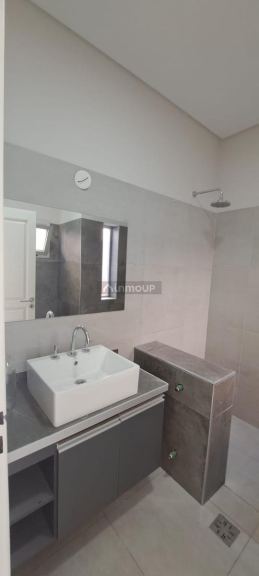 Casa en Alquiler en Maipu, Mendoza