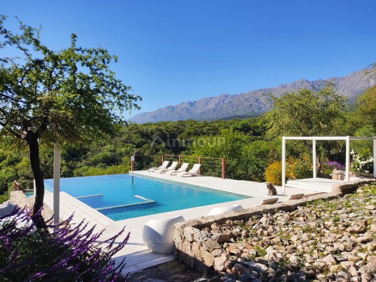 Chalet en Venta en San Javier, Cordoba