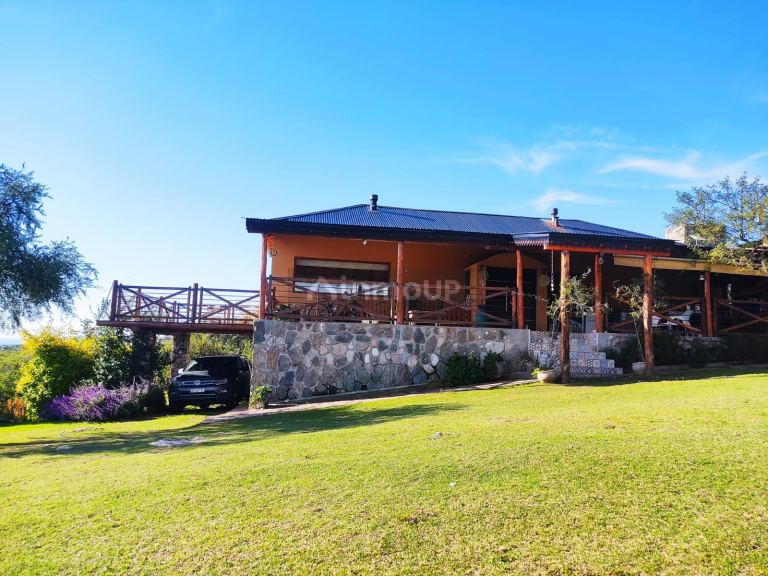 Chalet en Venta en San Javier, Cordoba
