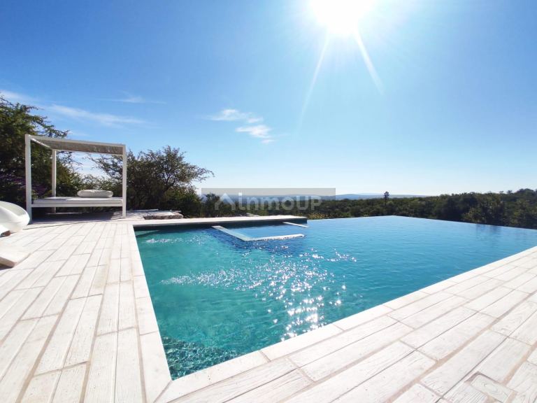 Chalet en Venta en San Javier, Cordoba