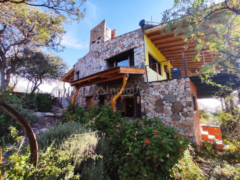 Chalet en Venta en San Javier, Cordoba