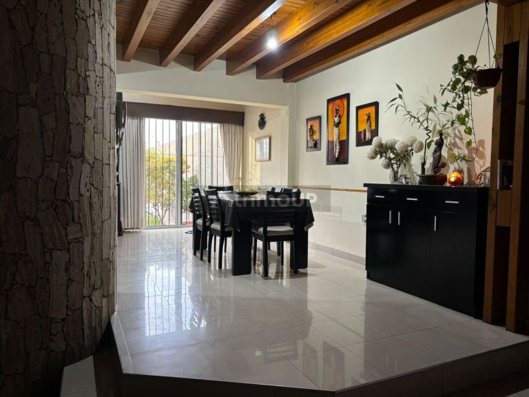 Casa en Venta en Guaymallen, Mendoza