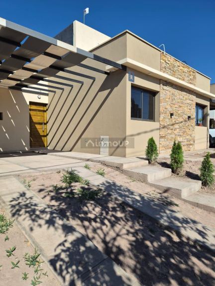 Casa en Venta en Maipu, Mendoza