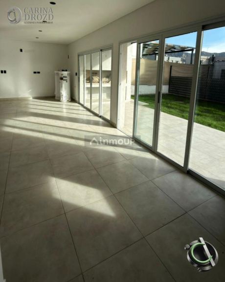 Casa en Venta en Las Heras, Mendoza