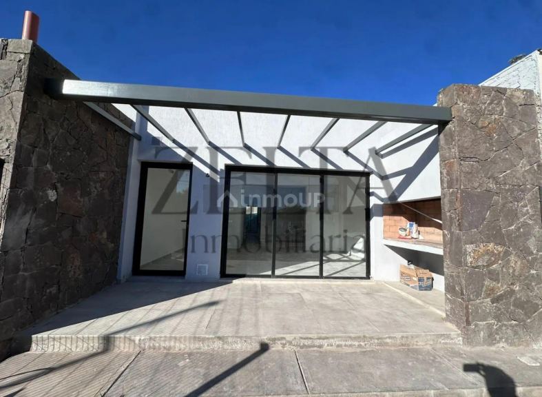 Casa en Venta en Maipu, Mendoza