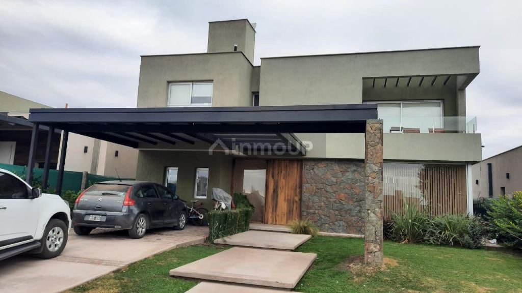 Casa en Venta en Guaymallen, Mendoza