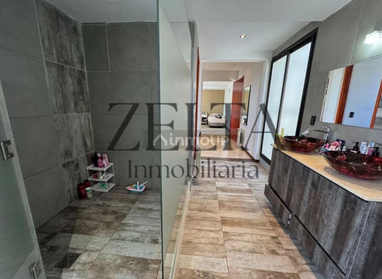 Casa en Venta en Guaymallen, Mendoza