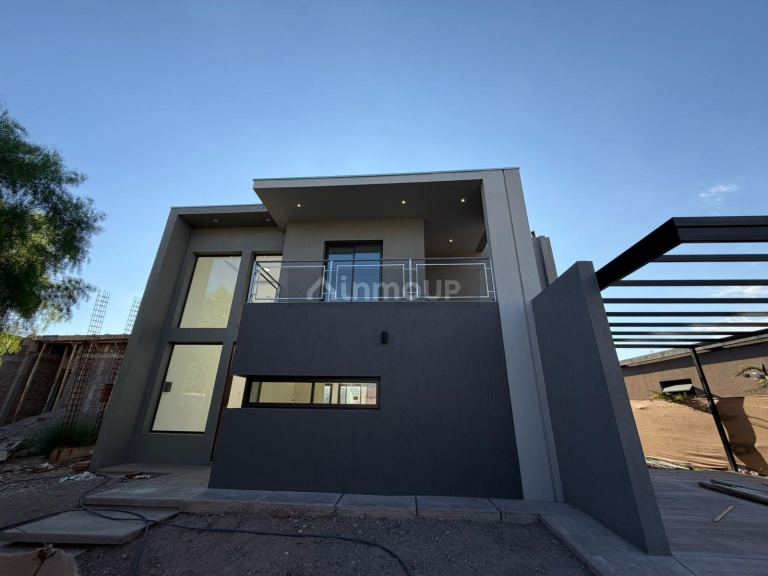 Casa en Venta en Maipu, Mendoza