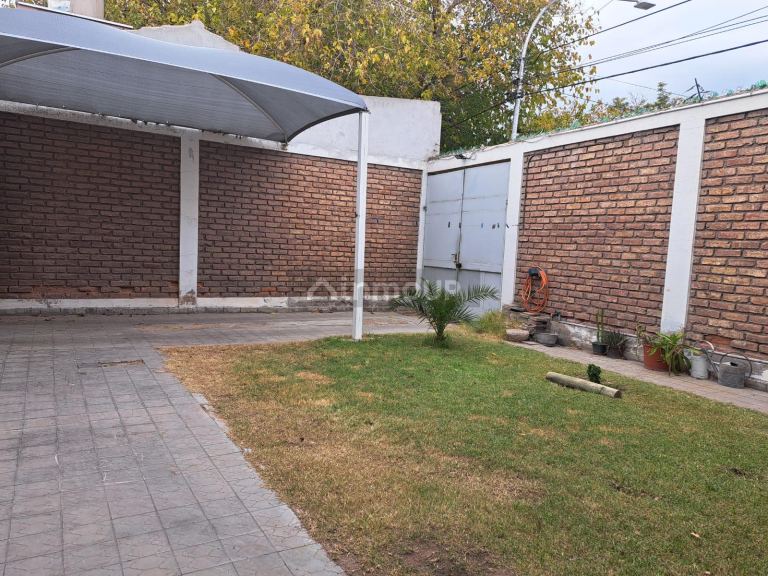Casa en Venta en Guaymallen, Mendoza