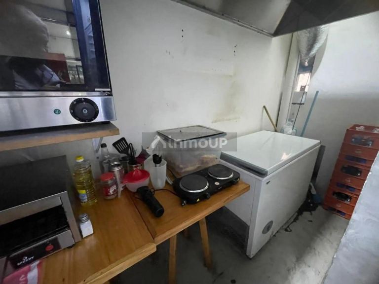 Local Comercial en Venta en Capital, Mendoza - USD 70.000 | Inmoup - 10