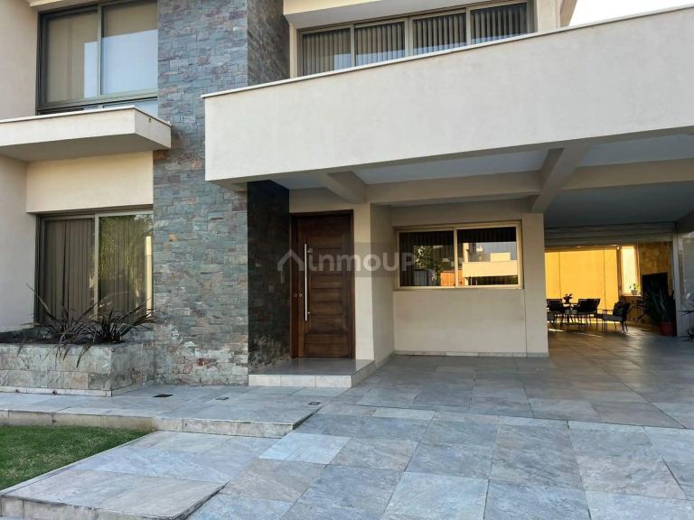 Casa en Venta en Guaymallen, Mendoza