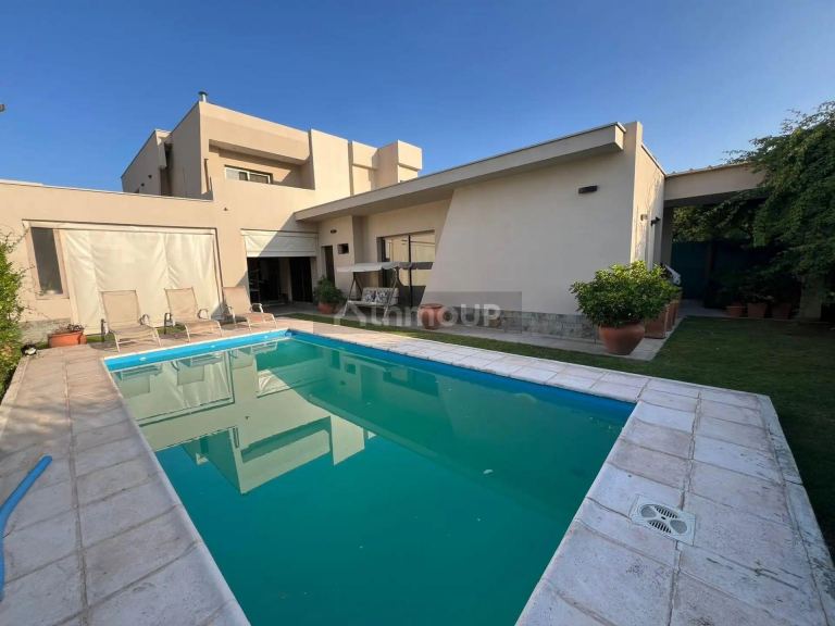 Casa en Venta en Guaymallen, Mendoza