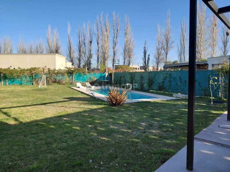 Casa en Venta en Lujan de Cuyo, Mendoza - USD 330.000 | Inmoup - 19