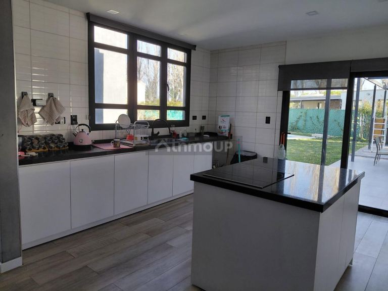 Casa en Venta en Lujan de Cuyo, Mendoza - USD 330.000 | Inmoup - 29