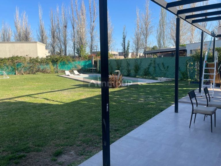Casa en Venta en Lujan de Cuyo, Mendoza - USD 330.000 | Inmoup - 30